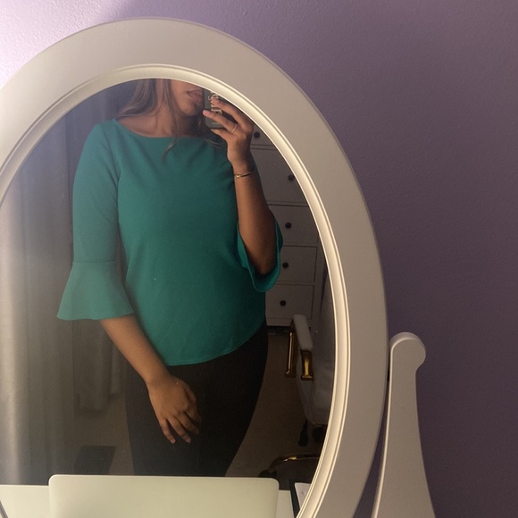 ⚡️ 2 for $22 ⚡️ Winners - Green 3/4 Sleeve Blouse - Picture 2 of 4